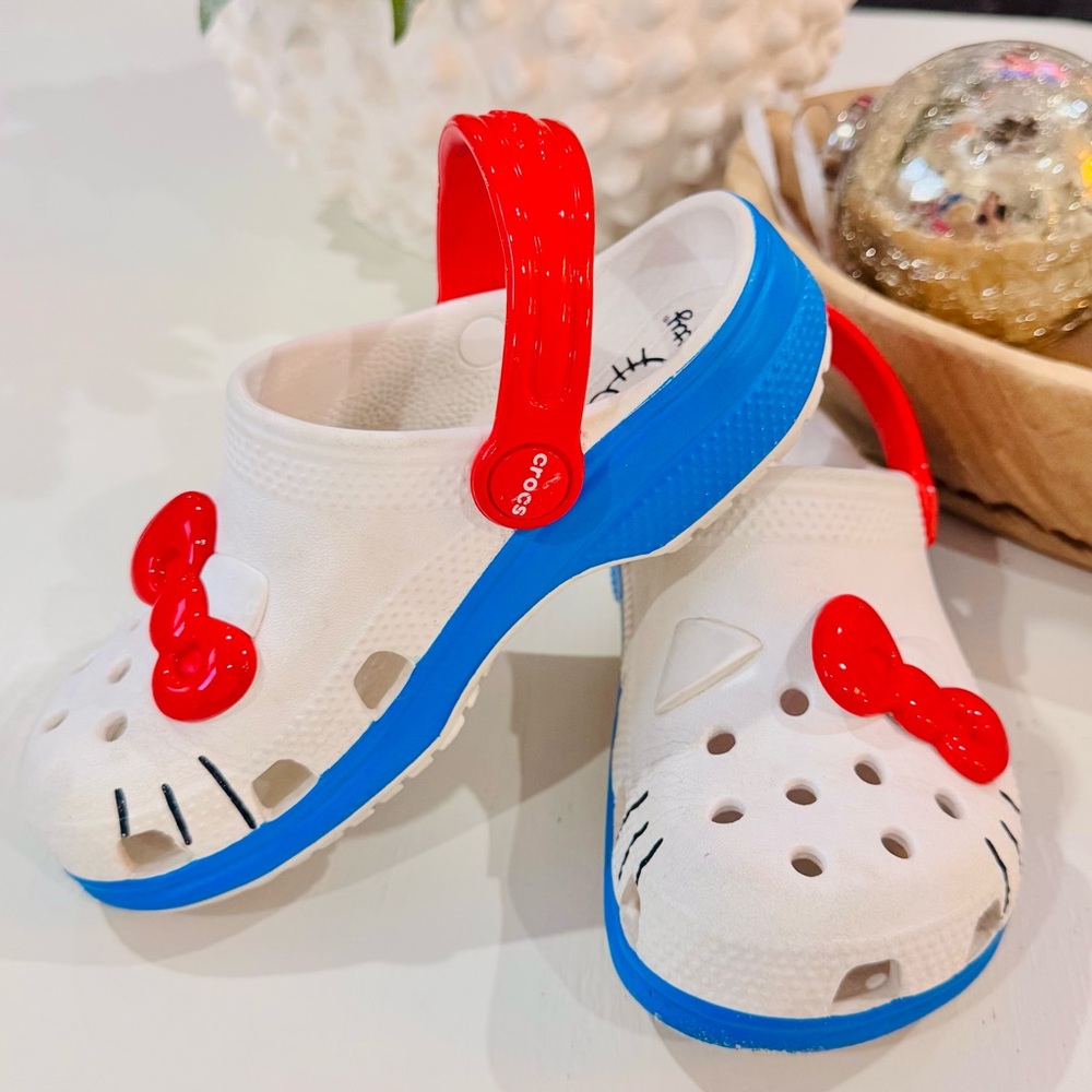 Hello Kitty Kids Crocs